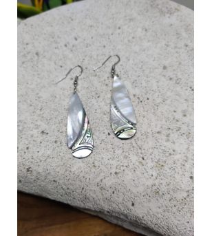 Boucles d'Oreilles Nacre Gravée Tahiti Taille cm