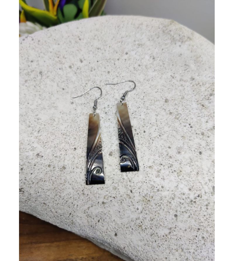 Boucles d'Oreilles Nacre Gravée Tahiti Taille cm