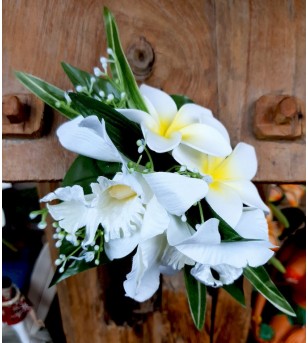 Poara Fleurs Frangipaniers Orchidées Blanc jaunes 23x15 cm 